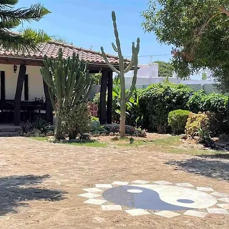 Casa de Férias Yin Yang House, El Palmar, Con Wifi A 500 M De La Playa *